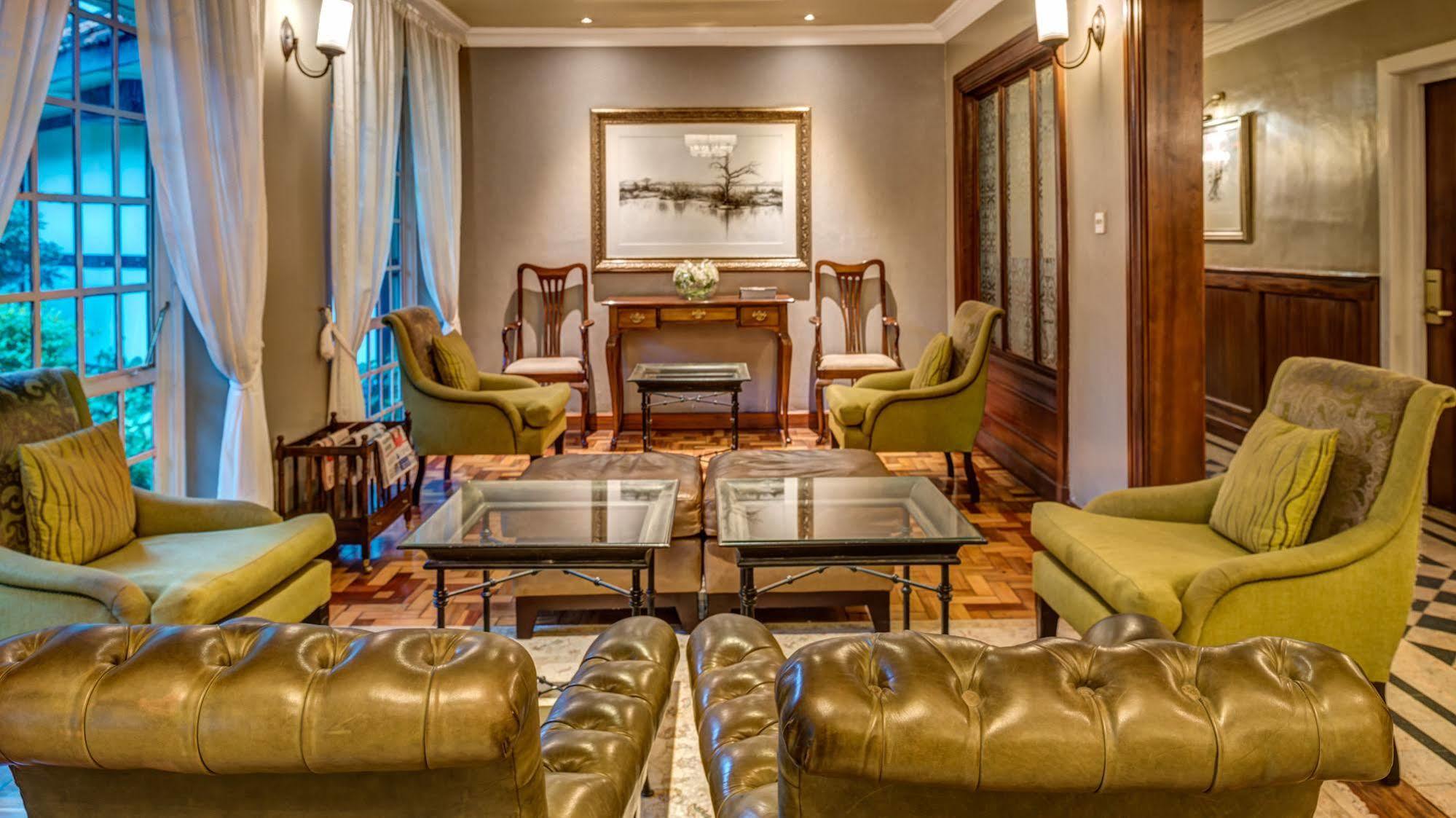Southern Sun Mayfair Найроби Экстерьер фото